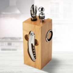 dekoratives Sommelier Set im Holzblock