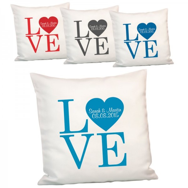 Kissen "Liebe" mit personalisierbaren Namen und Datum als Geschenkidee